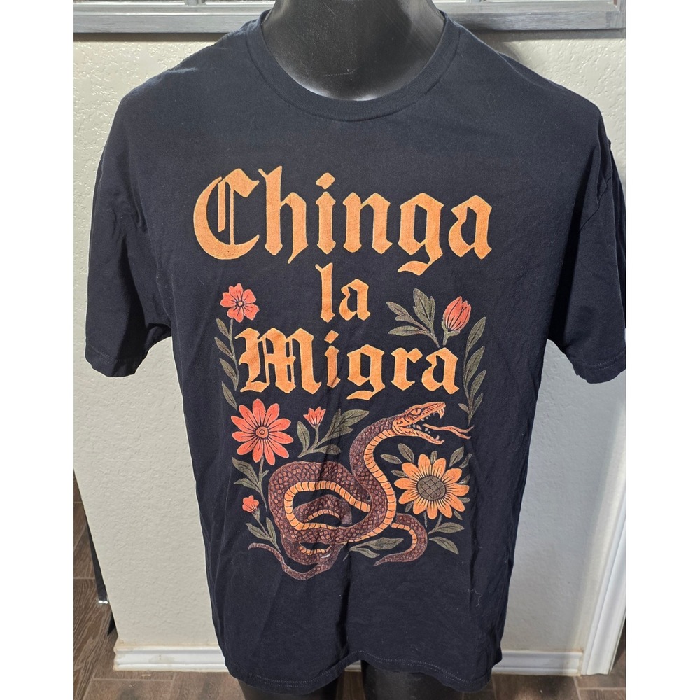 Gildan Softstyle Chinga la Migra Graphic T-Shirt Black Snake Floral Mens XL